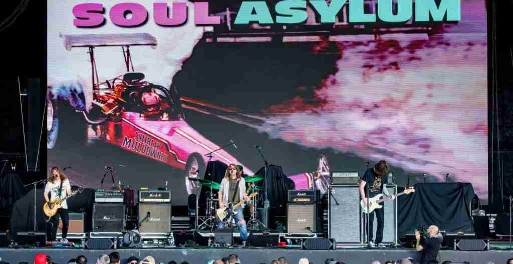 8 23 2024 Soul Asylum Dos Equis Will Crews Christie Bilbo (44)