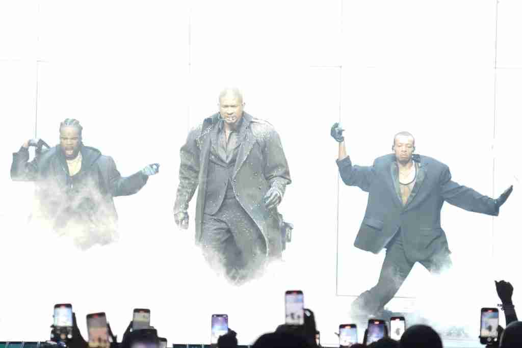 Dallas, Texas, USA: American singer, songwriter and dancer, Usher, performs at the American Airlines Center on Thursday October 3, 2024. (Photo by Javier Vicencio / Grand Prairie News)